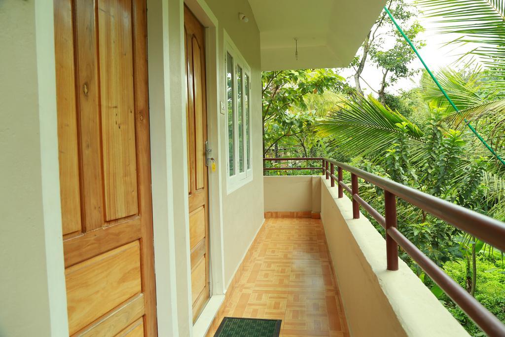 Ferndale Homestay Текади Екстериор снимка