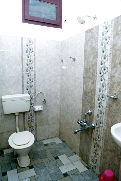 Ferndale Homestay Текади Екстериор снимка