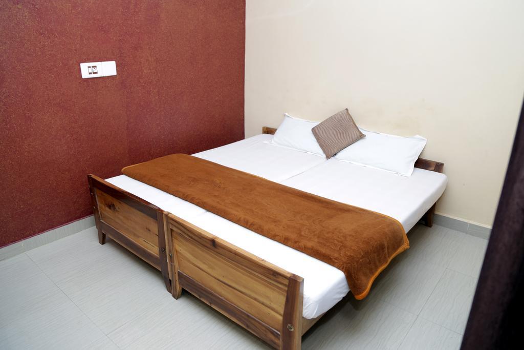 Ferndale Homestay Текади Екстериор снимка