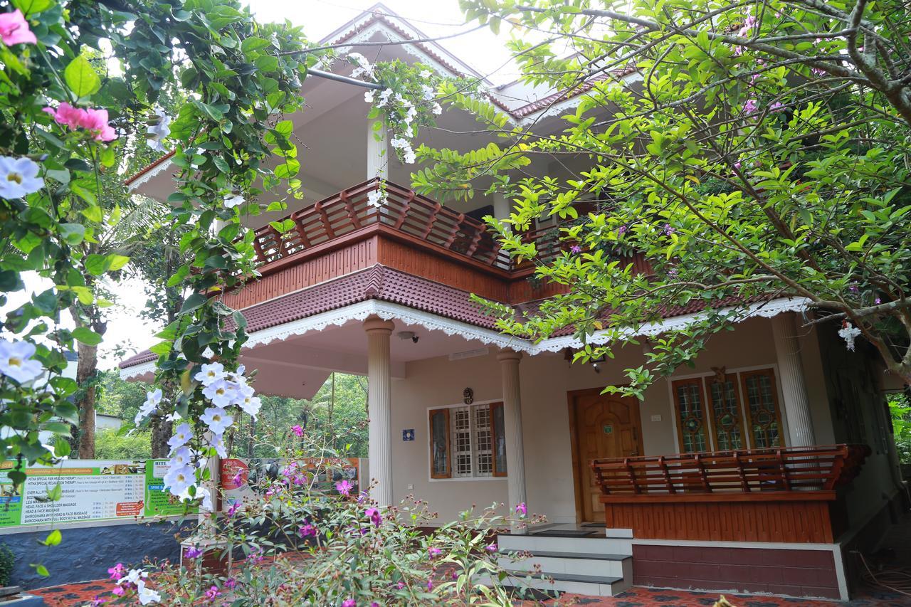 Ferndale Homestay Текади Екстериор снимка